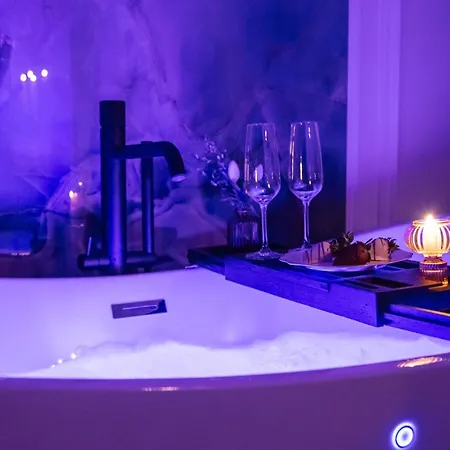Dama Luxury
